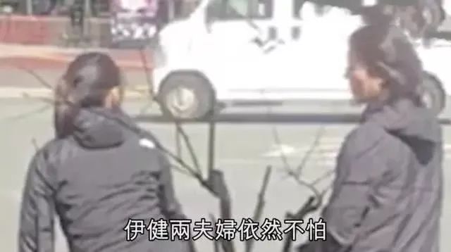 郑伊健蒙嘉慧: 郑伊健夫妇日本街头骑行,47岁蒙嘉慧模样还似大学生,清纯秀气 郑伊健夫妇日本街头骑行,47岁蒙嘉慧模样还似大学生,清纯秀气