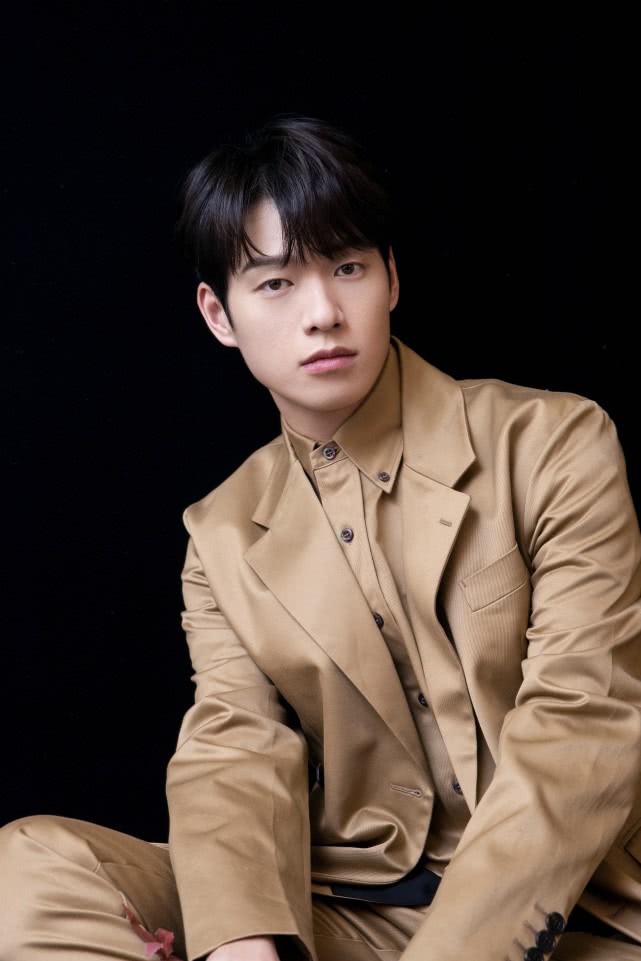 杨幂魏大勋被锤成这样,最难做的应该是粉丝吧 杨幂魏大勋被锤成这样,最难做的应该是粉丝吧