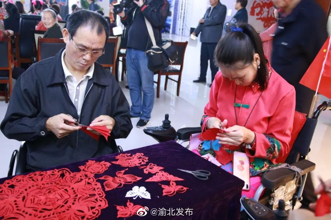 重庆市第六届巴渝民间艺术节在渝北开幕
