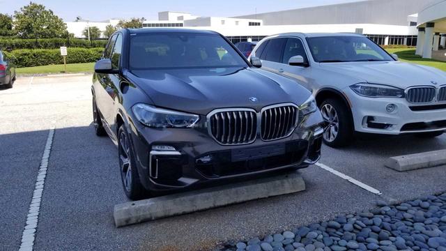 宝马 X5最新高性能版本 M50i 搭载4.4升V8发动机 外观更运动