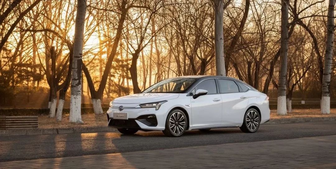 电动车涨价,汽油车降价,你买谁?