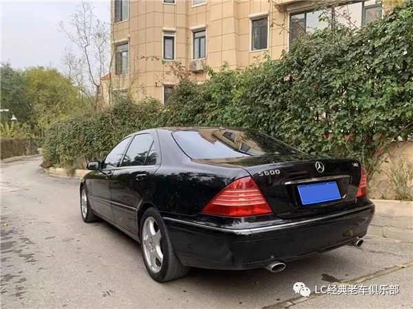它是奔驰新纪元的定义者,昔日霸主w220 s600!