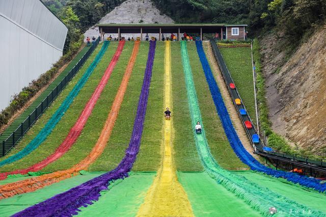 魔幻重庆最网红的景区，奥陶纪的尖叫指数到底有多高？