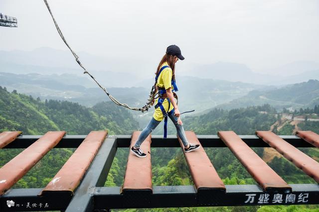 魔幻重庆最网红的景区，奥陶纪的尖叫指数到底有多高？