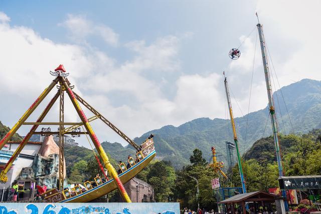 魔幻重庆最网红的景区，奥陶纪的尖叫指数到底有多高？