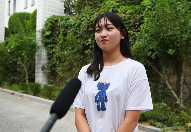 26岁退役军人来学舞蹈!最小的妹妹只有16岁