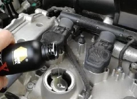 防止汽车冷启动磨损，这几点保养你应该注意