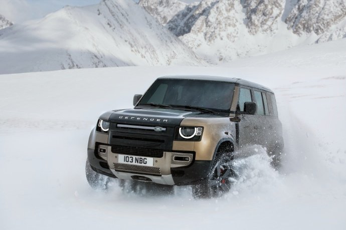 2020 Land Rover Defender 110 P400 X 还挺好看的