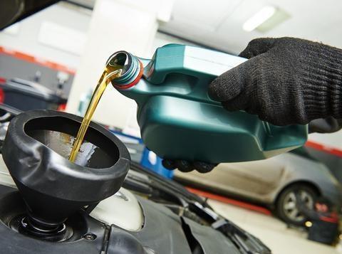 保养车是“勤换油”还是“换好油”都不是，更重要的是这个动作