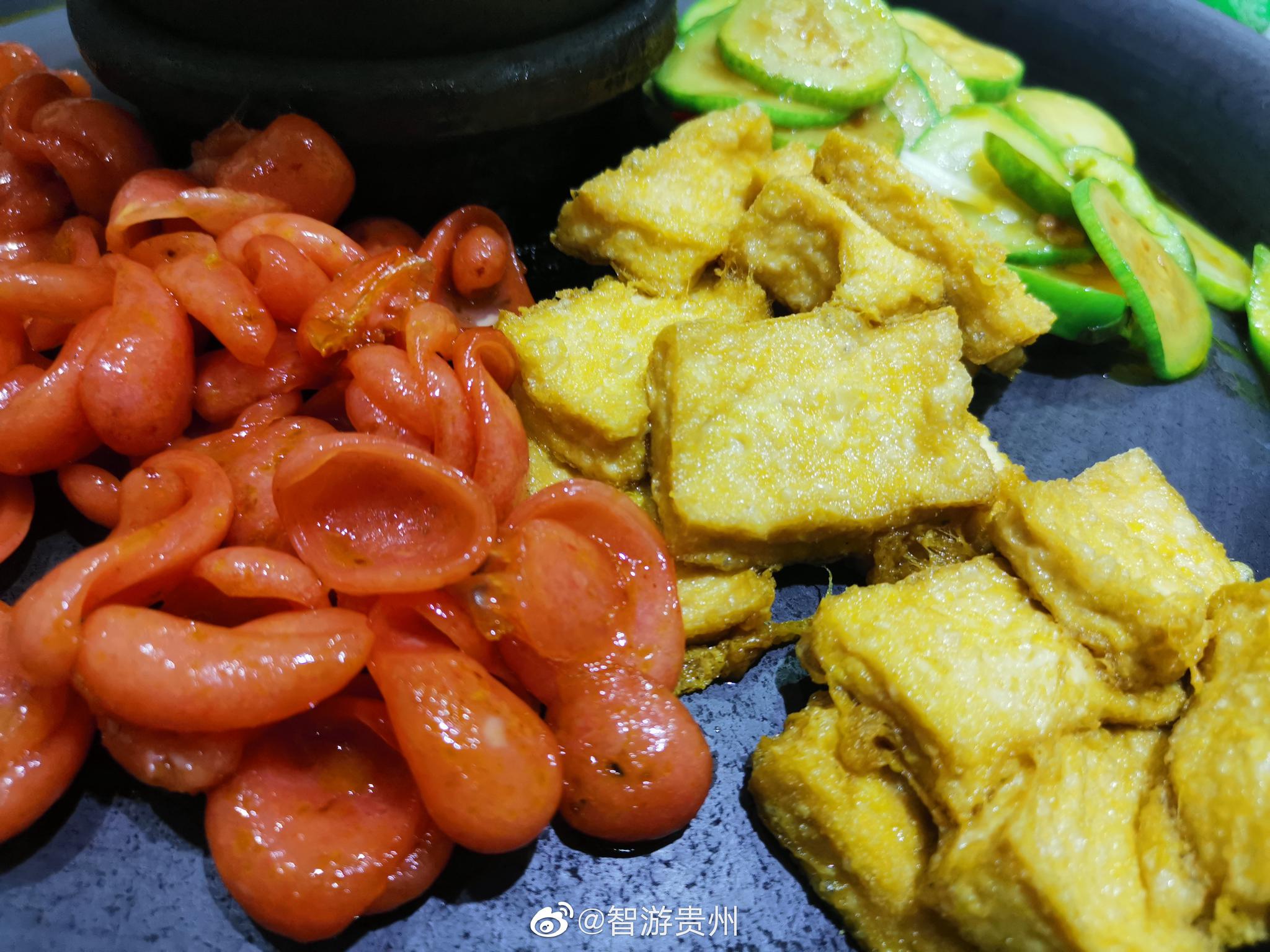 虎皮青椒家常做法，好吃不油腻，味道超赞，比吃肉还香，太过瘾了 - 美味厨房 - 得意生活-武汉生活消费社区