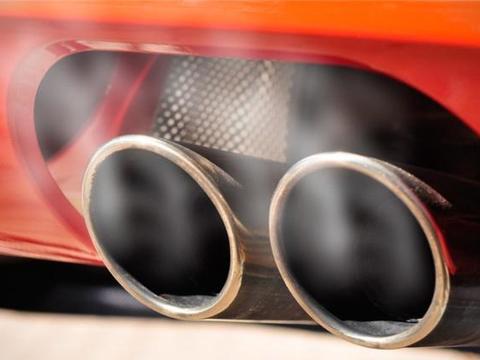 还在去4S店清洗三元催化器老司机教你一招，管用又省钱！