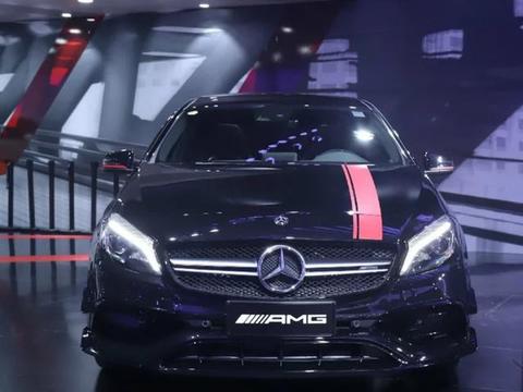 最便宜的奔驰AMG，地表最强“钢炮”，原厂2.0T压榨400+马力