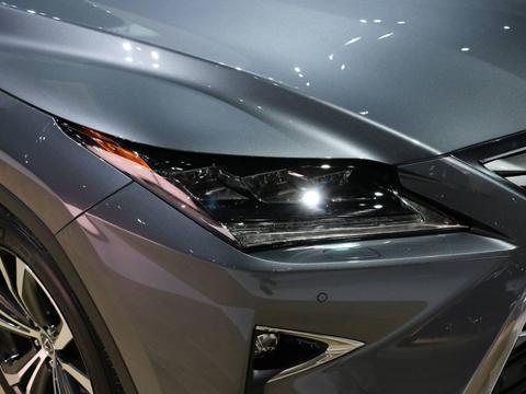 中大型豪华SUV，厌倦德系？来看看雷克萨斯RX和凯迪拉克XT6