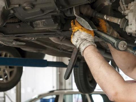 汽车底盘容易被刮，应该怎样做好保护工作？