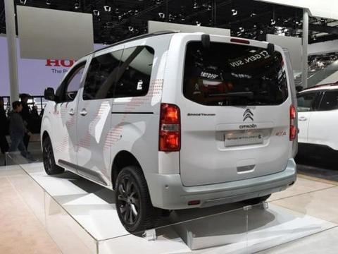 又一全新MPV震撼到来！配2.0T+四驱，车里面还能睡四个人