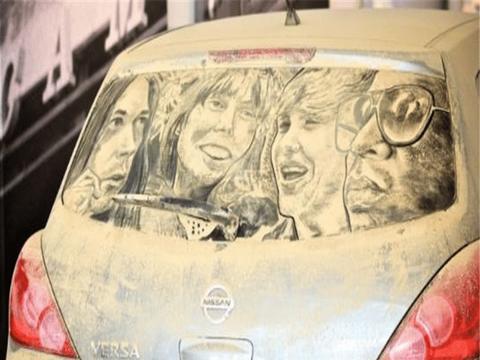 车上灰尘别再用毛巾擦了！老司机的这3个方法，让你天天开新车！