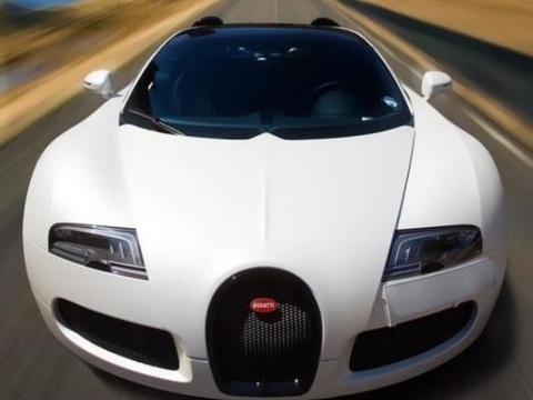 冬天汽车启动时，多数人做错了一件事，别等发动机报废才知道后悔