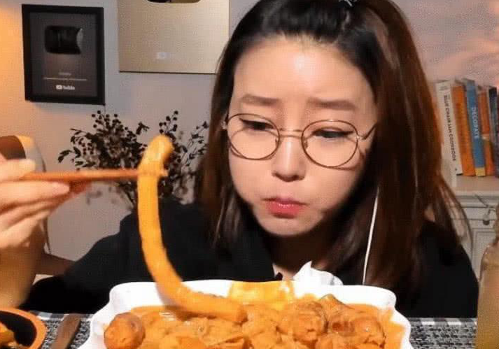 这种中国菜在韩国很受欢迎,但是中国网民说他