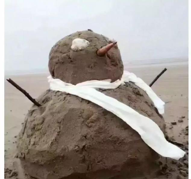 来自三亚人的反击,没有穿泳衣在海边踩过水的冬天,不叫冬天!