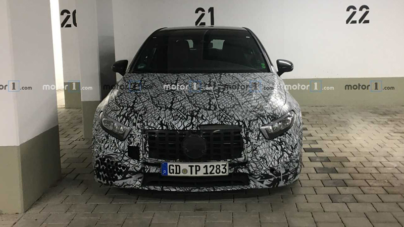 地表最强2.0T量产车 全新AMG A45低伪谍照曝光 日内瓦车展首发