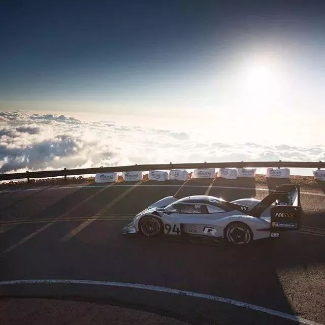 破“派克峰”百年记录,击败蔚来EP9,电动猛兽Volkswagen I.D.R