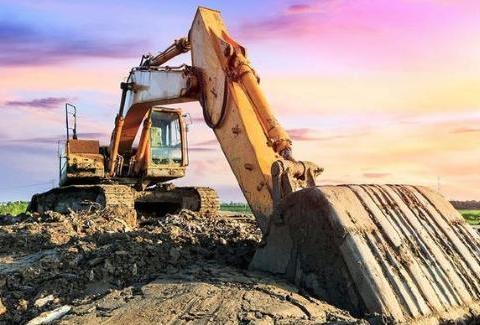 收藏| 雨天对挖机的危害和保养办法，学会了为您省下几十万！