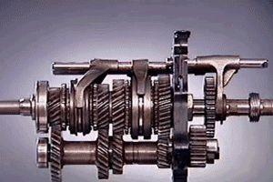 汽车“油液”怎么更换最划算？省钱又省力！