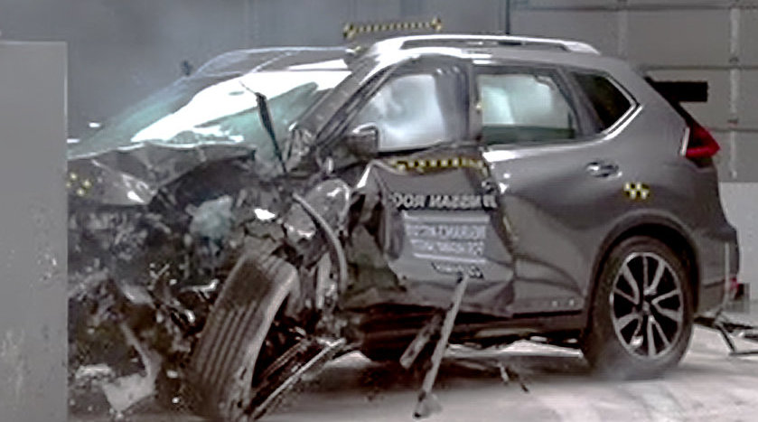 SUV不会选？快来看看奇骏和锐际的碰撞对比