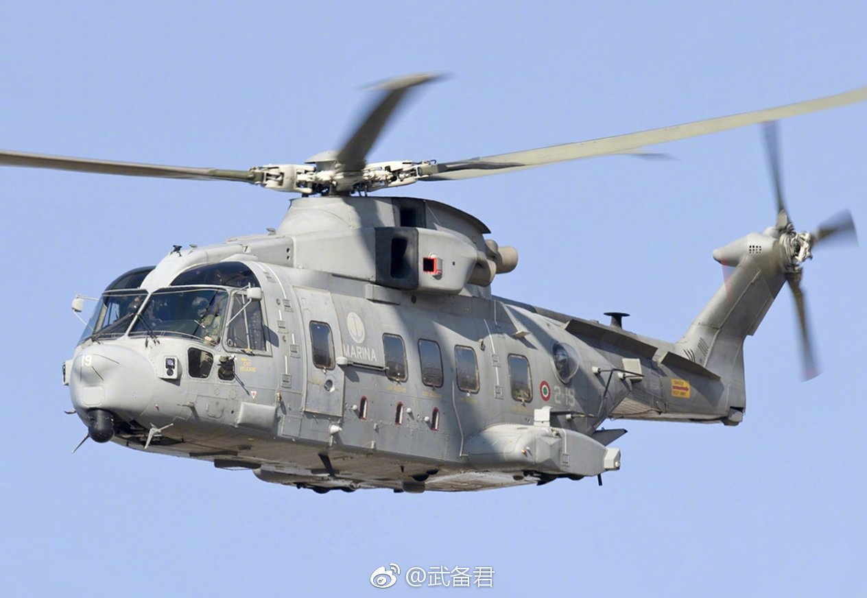 波兰购买第四代通用型直升机AW101