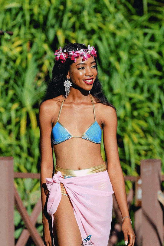 来自三亚人的反击,没有穿泳衣在海边踩过水的冬天,不叫冬天!