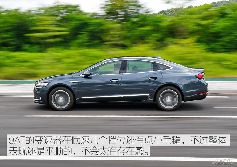 中年大叔去健身了,别克2019款君越28T评测,“瘦”得真俊朗!