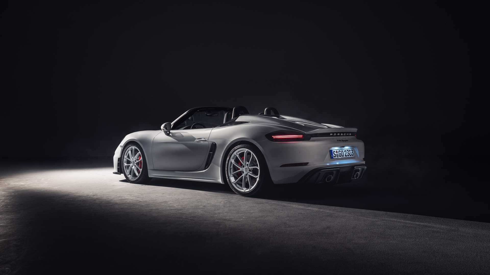 保时捷718 boxster spyder官图发布:新车采用新的前杠