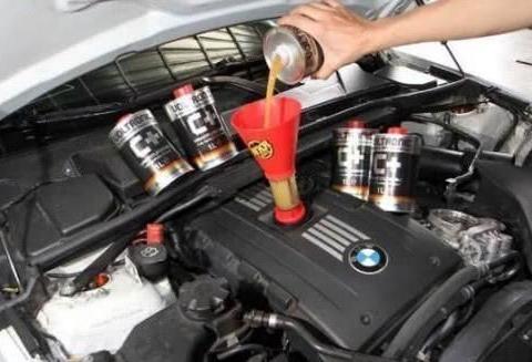 5千公里换机油是“骗人”？维修师：发动机报废，后悔就晚了