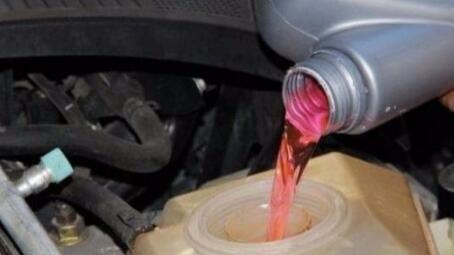 这几个部位尽量少保养，因为保养的越勤车坏得越快！