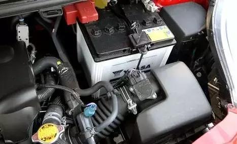 严重时影响车辆正常启动 冬季汽车蓄电池保养该提上日程了