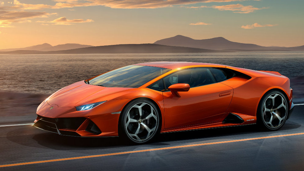 兰博基尼新车2.9秒破百，极速超300，颜值更上一层楼
