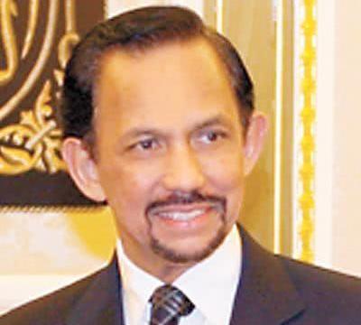 世界上豪车最多的人，上千辆豪车宛如车展，网友：缺司机吗