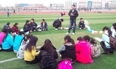 对于现在的大学生来说，大学生活怎样过才合适？