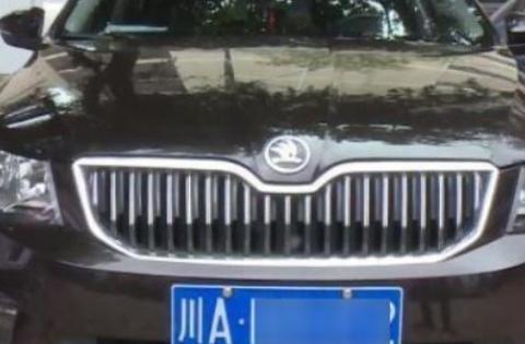 一年保养13次，第14次上门做保养时，4S店老板瞬间崩溃