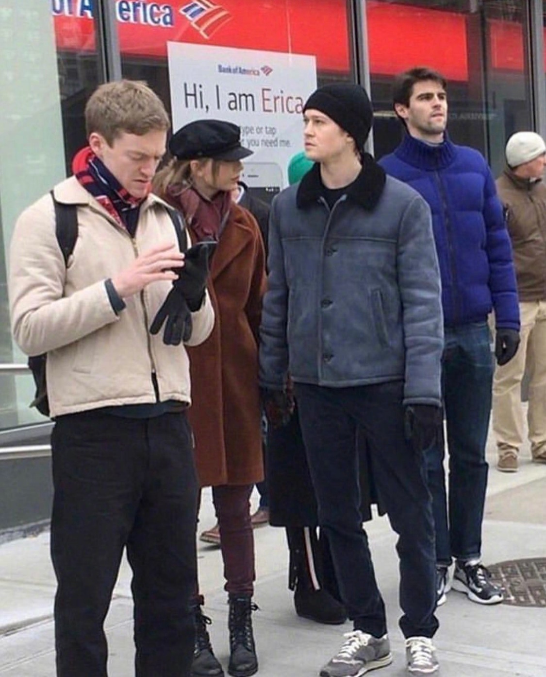 taylorjoealwyn,anyataylorjoy 霉霉taylor swift和男友joe alwyn以及一帮朋友在纽约