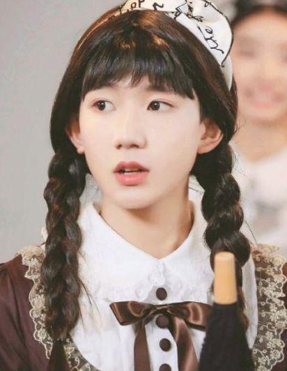 胡歌女装魅惑,王源女装可爱,林更新辣眼睛,最惊艳的不