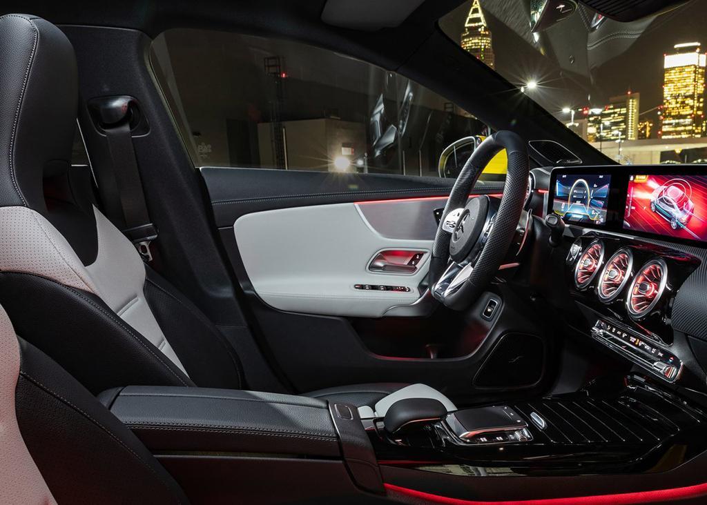 奥迪S3的劲敌来了!苑叔聊AMG CLA 35