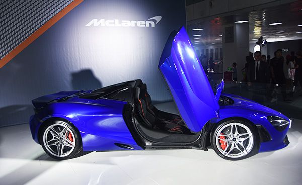 开上它你是整条街最靓的仔迈凯伦720S Spider与600LT汽博会首秀