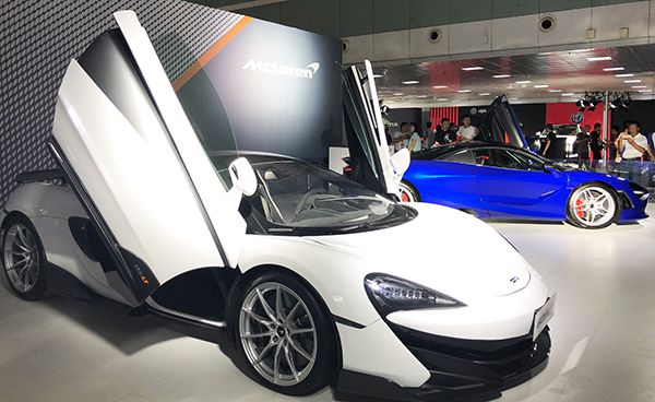 开上它你是整条街最靓的仔迈凯伦720S Spider与600LT汽博会首秀