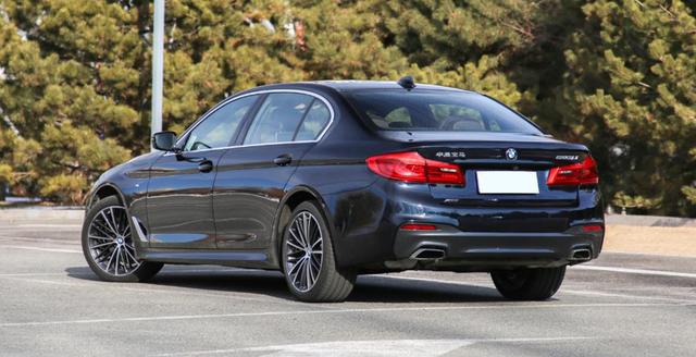 春节期间这3款豪华车值得买,降价高达8.9万,奔驰宝马在其中