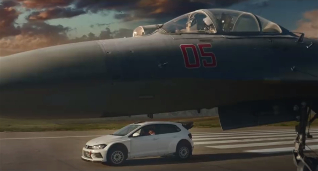 竟敢和战斗机比加速,沈腾开大众Polo丝毫不虚