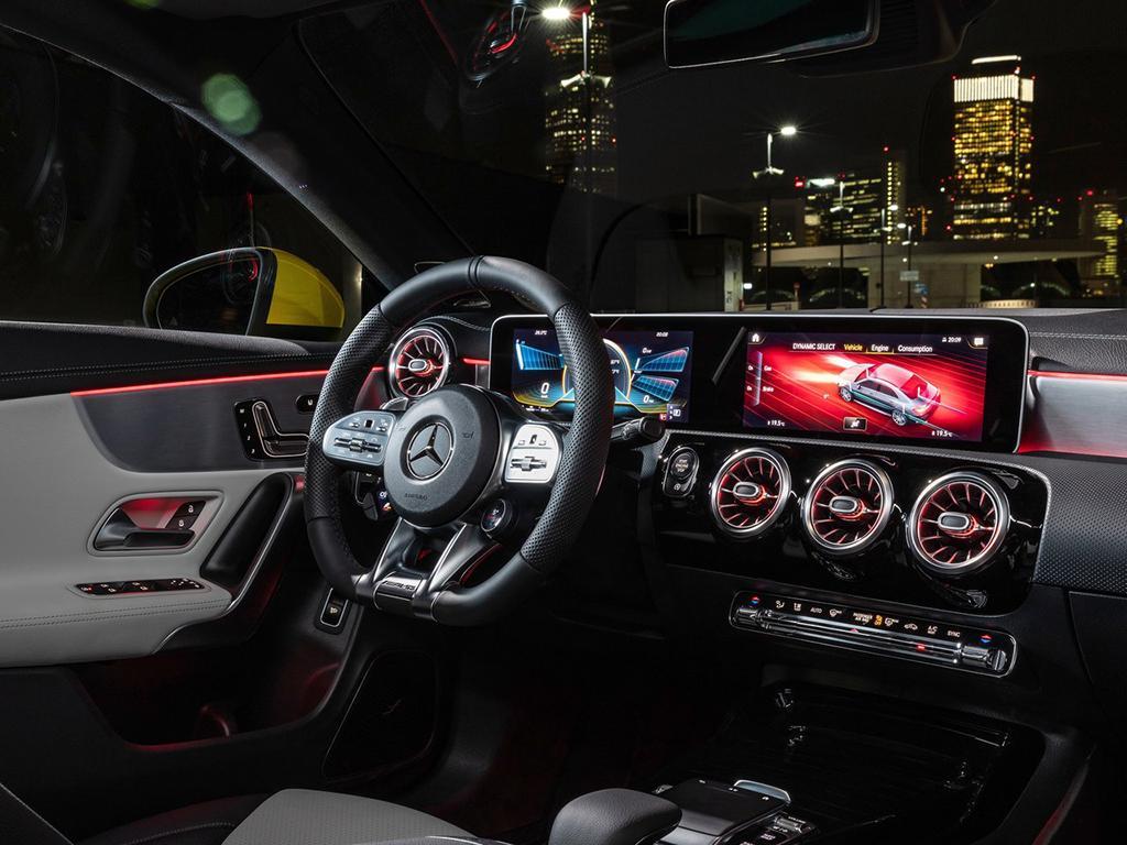 奥迪S3的劲敌来了!苑叔聊AMG CLA 35