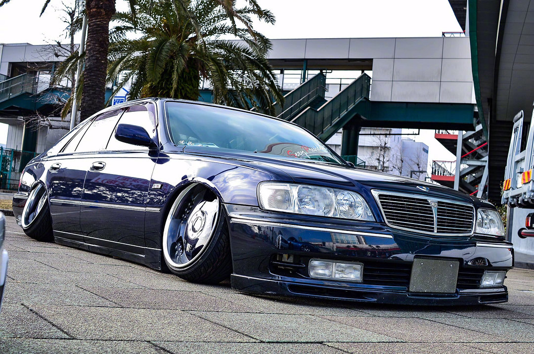 日本仁低趴改装玩法，如果不差钱你会买台跑车改成这样玩吗？