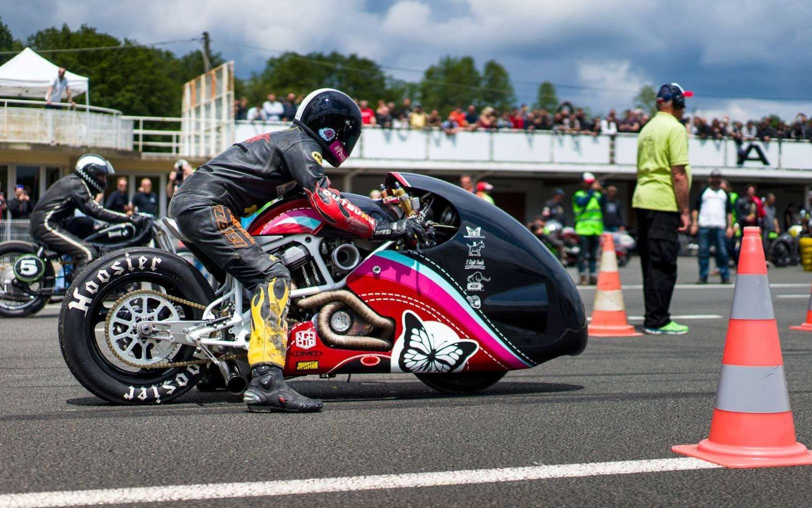 补充一下上条。Sultans of Sprint，斯普林特短程摩托冲刺赛