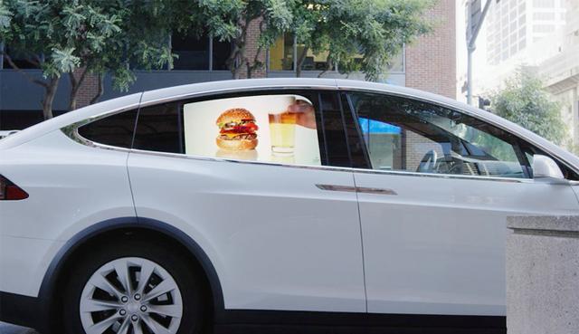 Grabb-It将汽车车窗变成视频广告牌 汽车行驶时会自动播放广告